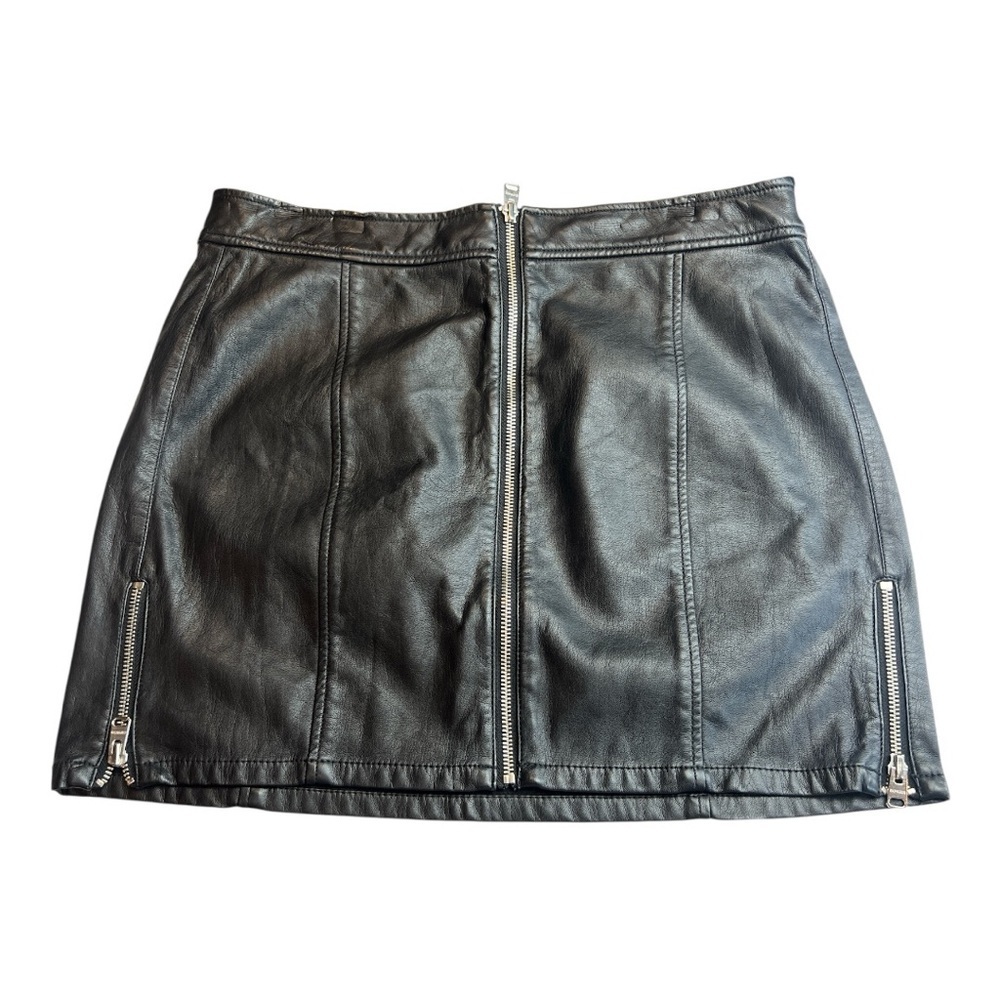 Express Faux Leather Skirt Zippers Size 10 Black